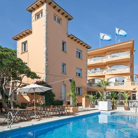 Van Der Valk Hotel Barcarola Sant Feliu de Guixols Bagian luar foto