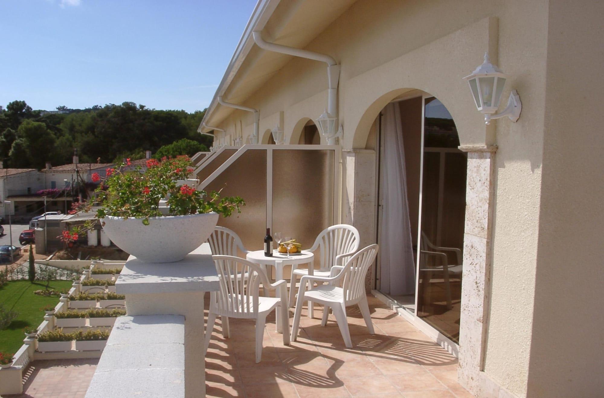 Van Der Valk Hotel Barcarola Sant Feliu de Guixols Bagian luar foto