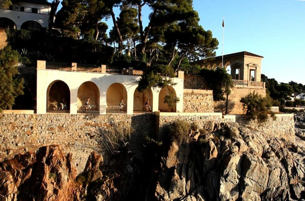 Van Der Valk Hotel Barcarola Sant Feliu de Guixols Bagian luar foto