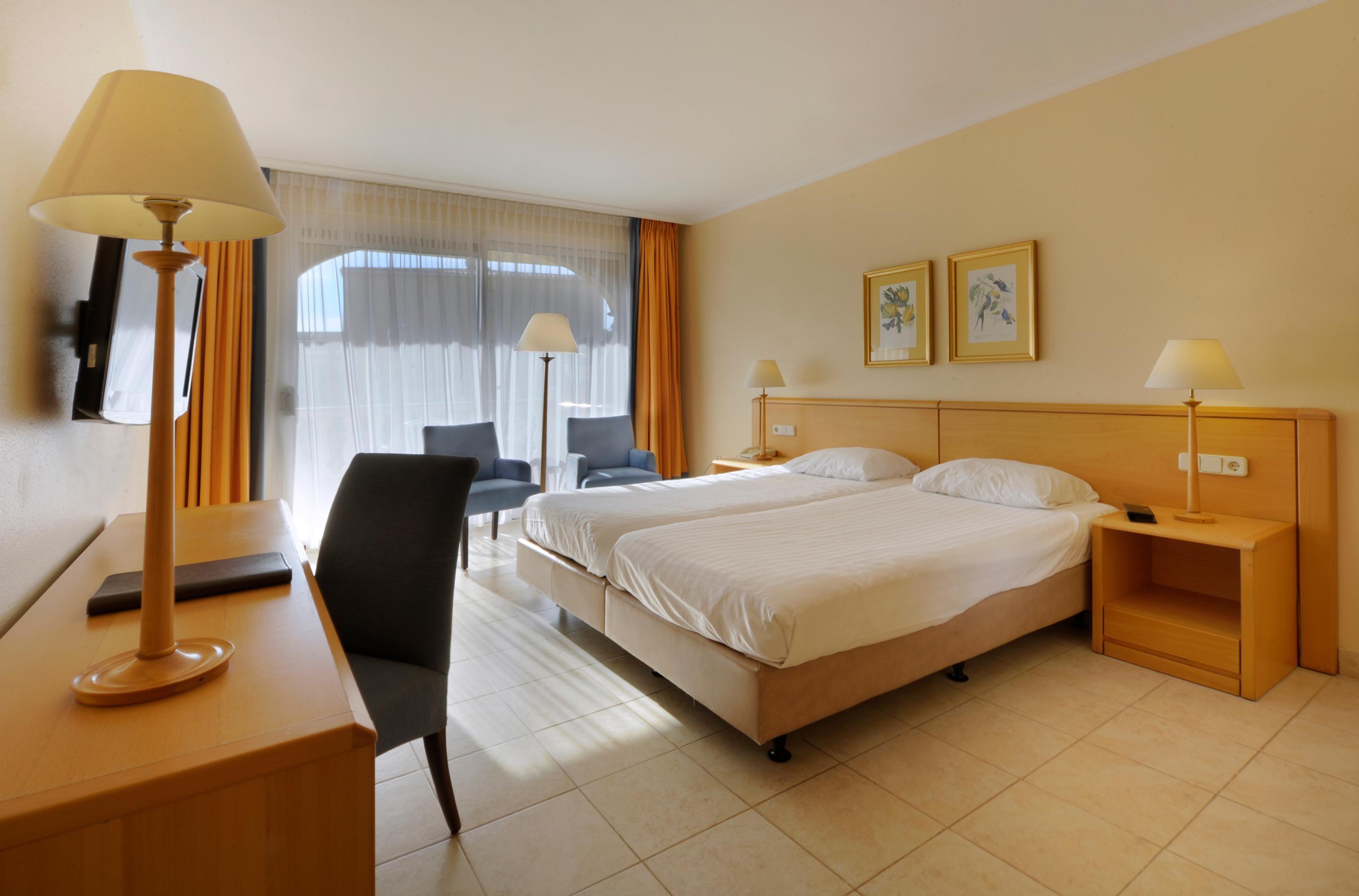 Van Der Valk Hotel Barcarola Sant Feliu de Guixols Bagian luar foto