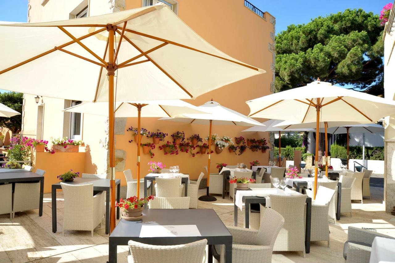 Van Der Valk Hotel Barcarola Sant Feliu de Guixols Bagian luar foto